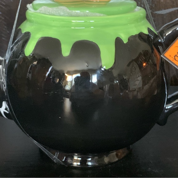 Potter’s Studio Witch Legs Halloween Cauldron Teapot with Spider Web Spout - Picture 5 of 14